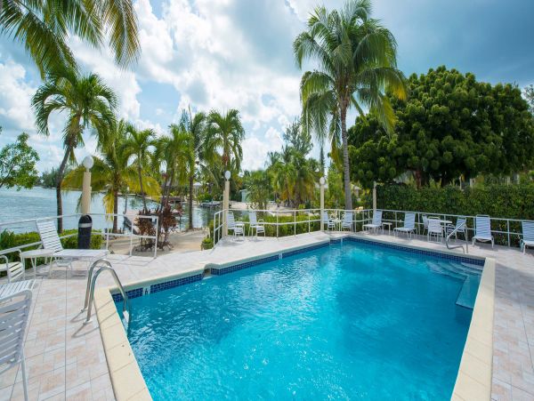 Two Bedroom Townhome in Cayman Islands with Beach Across the Street