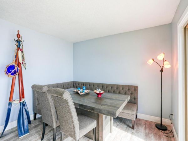 Beachfront 3 Bedroom Getaway with Full Ocean View
