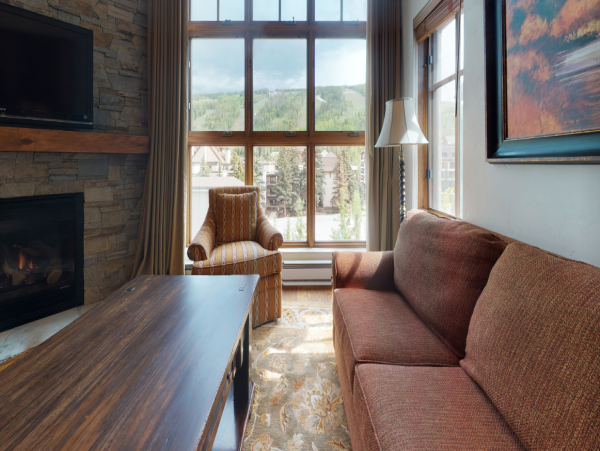 150 yards to Lionshead Gondola 3 bedroom sleeps 10