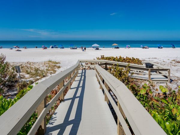 Oceanfront 2-Bedroom, 2-Bath Condo with Stunning Gulf Views