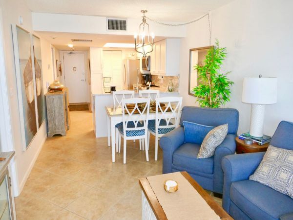 Oceanfront 2-Bedroom, 2-Bath Condo with Stunning Gulf Views