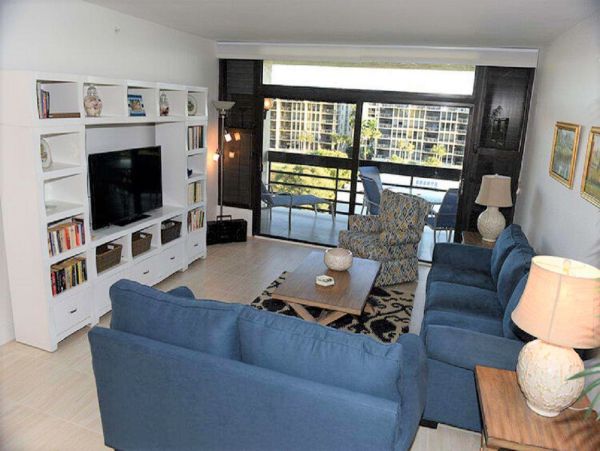 Beachfront Longboat Key Vacation Condo with Ocean Views