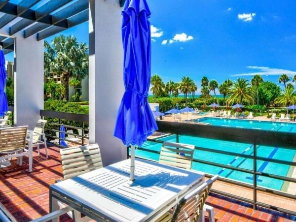 Beachfront Longboat Key Vacation Condo with Ocean Views