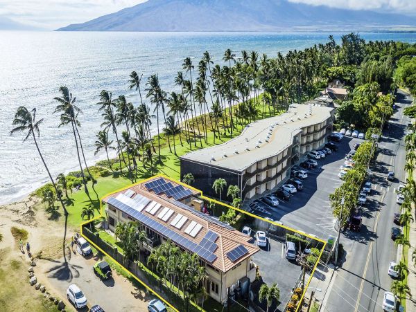 Three Bedroom Oceanfront Rental Villa in Kihei