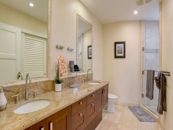 Three Bedroom Oceanfront Rental Villa in Kihei