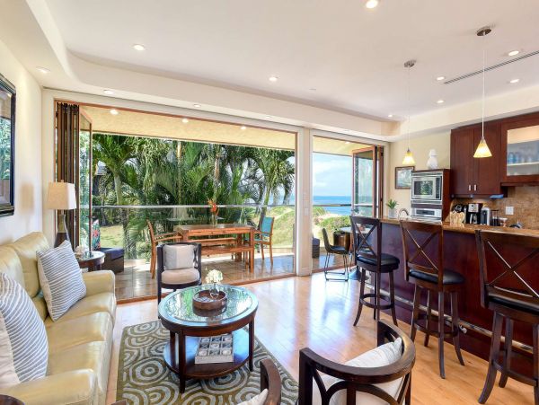 Three Bedroom Oceanfront Rental Villa in Kihei
