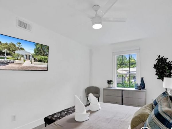 North Miami Beach Vacation Home Three Bedroom
