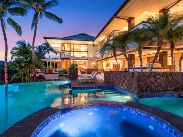 Vacation Luxury Sanctuary with Amazing Amenities & Views