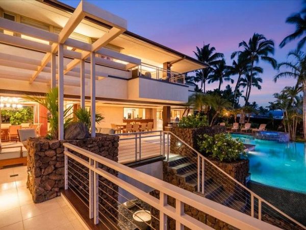 Vacation Luxury Sanctuary with Amazing Amenities & Views