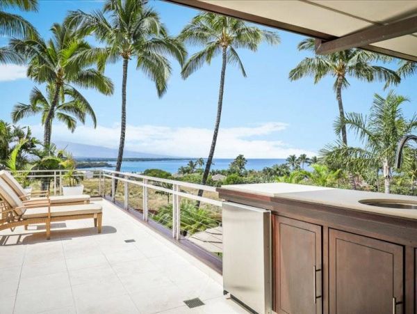 Vacation Luxury Sanctuary with Amazing Amenities & Views