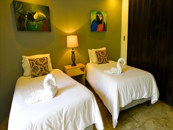 Jaco 7 Bedroom Home Two Blocks to the Beach