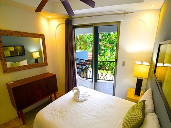 Jaco 7 Bedroom Home Two Blocks to the Beach