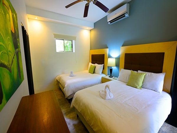 Jaco 7 Bedroom Home Two Blocks to the Beach
