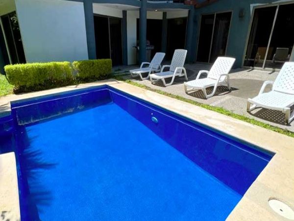 Jaco 7 Bedroom Home Two Blocks to the Beach