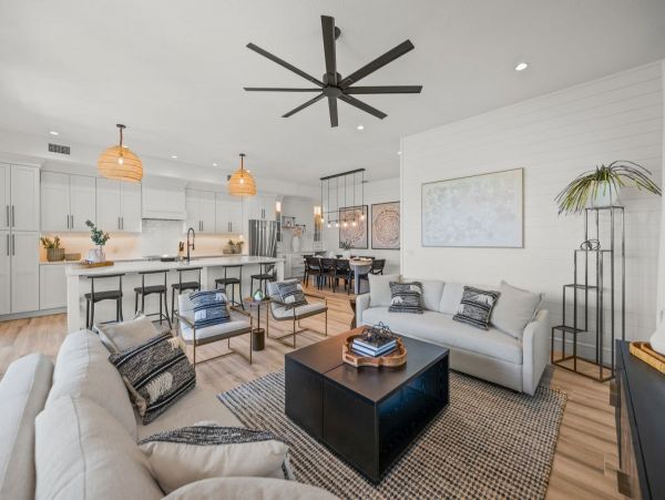 Siesta Key Vacation Home Seven Bedroom Walk to Beach