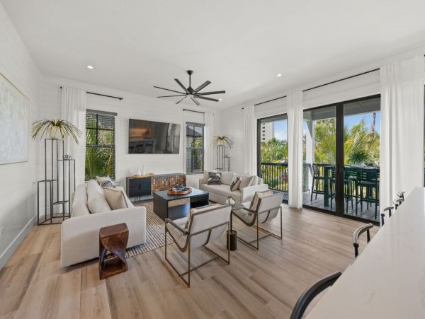 Siesta Key Vacation Home Seven Bedroom Walk to Beach