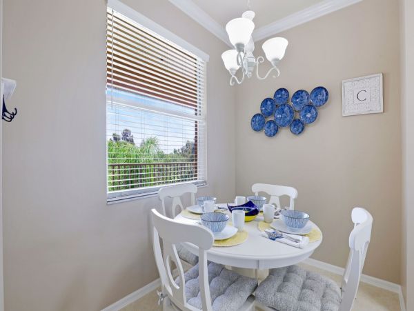 Beautiful 2 Bedroom Condo with Lake View