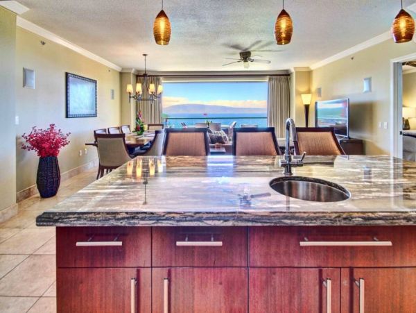 Kaanapali Vacation Condo Four Bedroom On Beach