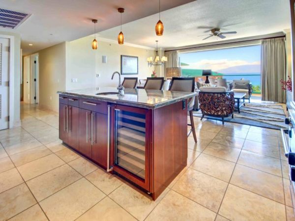 Kaanapali Vacation Condo Four Bedroom On Beach