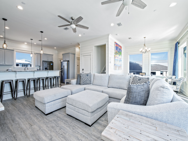 Beachfront 8 Bedroom Vacation Home in Gulf Shores with Pool