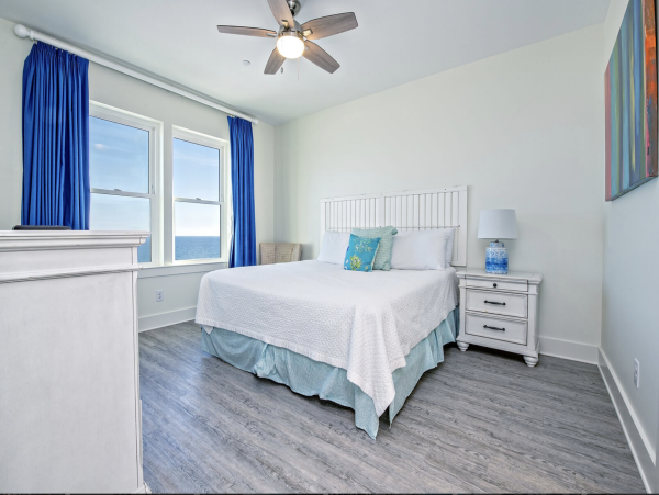 Beachfront 8 Bedroom Vacation Home in Gulf Shores with Pool