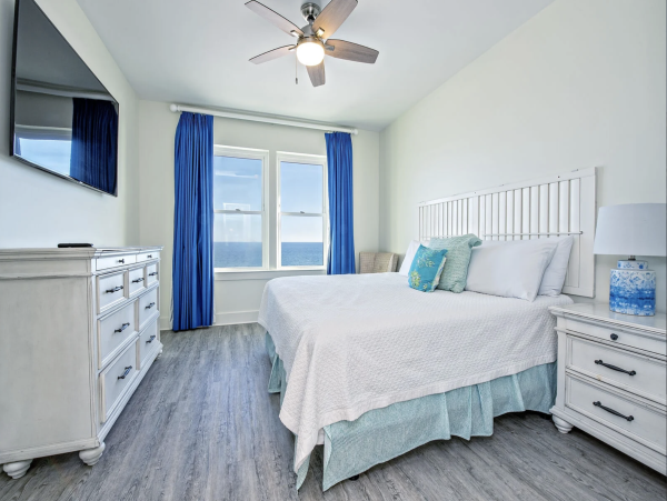 Beachfront 8 Bedroom Vacation Home in Gulf Shores with Pool