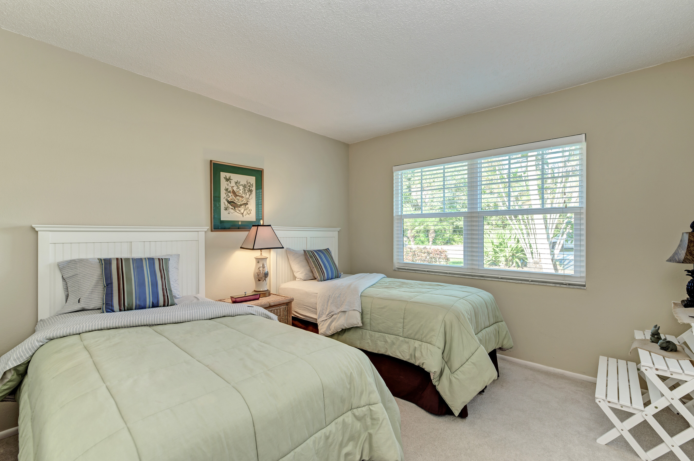 Lovely Vacation Getaway in Longboat Key Walk to Beach