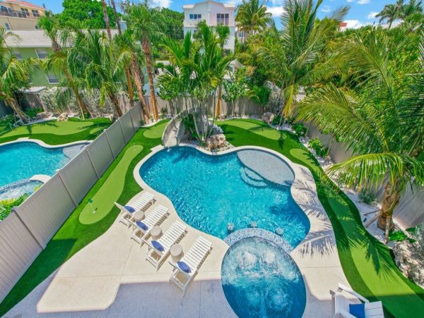 Siesta Key Vacation Home Six Bedroom Walk to Beach 4,000 Sq Ft