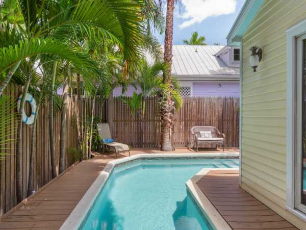 Beautiful 4 Bedroom Pool Villa in Key West