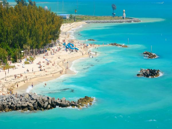 Beautiful 4 Bedroom Pool Villa in Key West