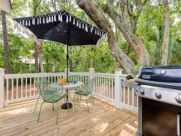 Isle of Palms Vacation Home Four Bedroom Walk to Beach