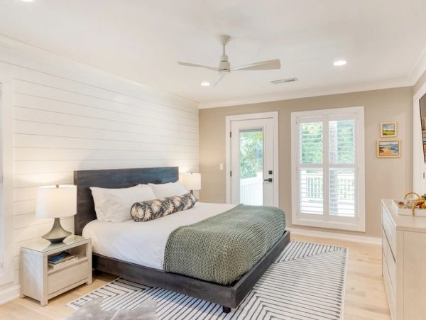 Isle of Palms Vacation Home Four Bedroom Walk to Beach