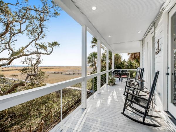 Edisto Beach Luxury 4 Bedroom Home with Private Dock