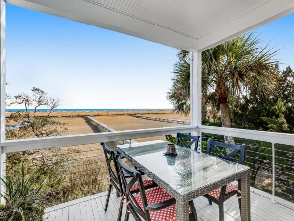 Edisto Beach Luxury 4 Bedroom Home with Private Dock