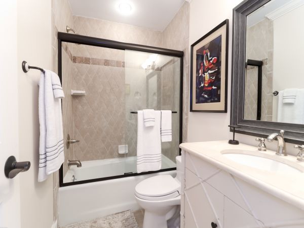 Beachfront Three Bedroom Vacation Rental in The Carolinas