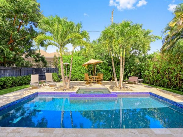Stunning 3 Bedroom Vacation Rental in Naples