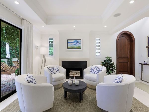 Naples Vacation Rentals - Luxury Old Naples Villa
