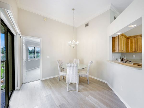 Three Bedroom Vacation Rental Close to the Beach in Naples