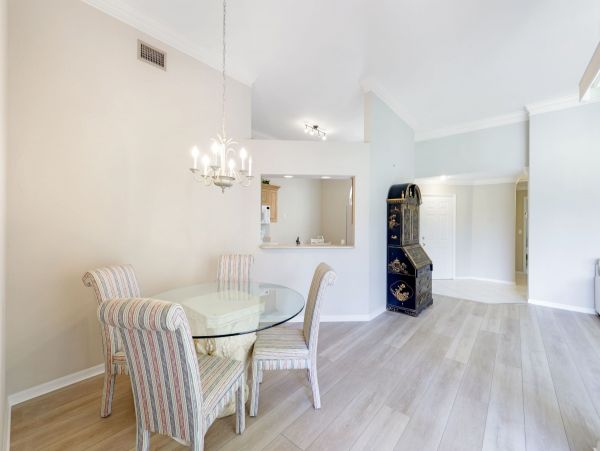 Three Bedroom Vacation Rental Close to the Beach in Naples