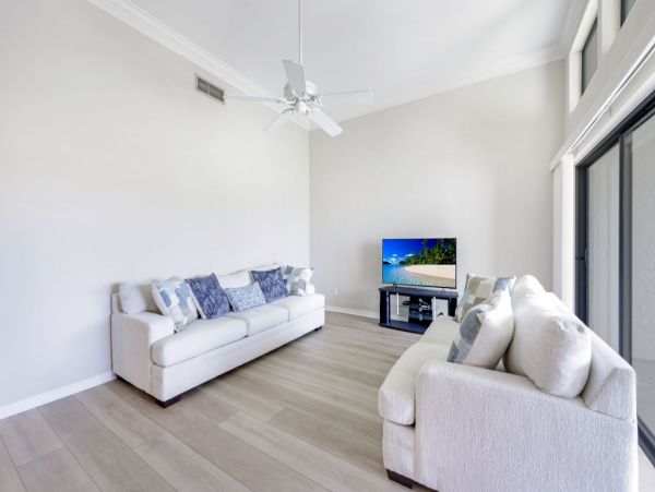 Three Bedroom Vacation Rental Close to the Beach in Naples
