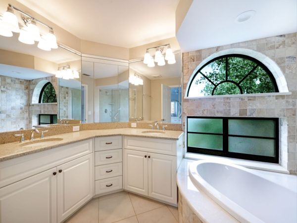 Three Bedroom Vacation Rental Close to the Beach in Naples