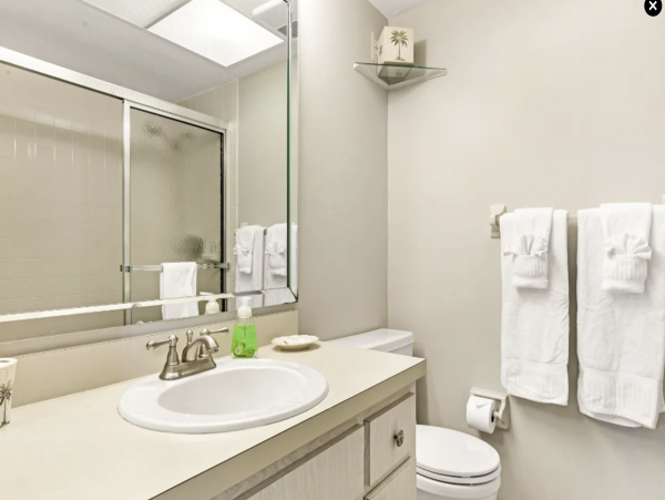 NEW ARRIVAL Three Bedroom Cape Coral Home