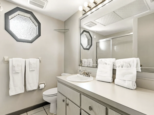 NEW ARRIVAL Three Bedroom Cape Coral Home