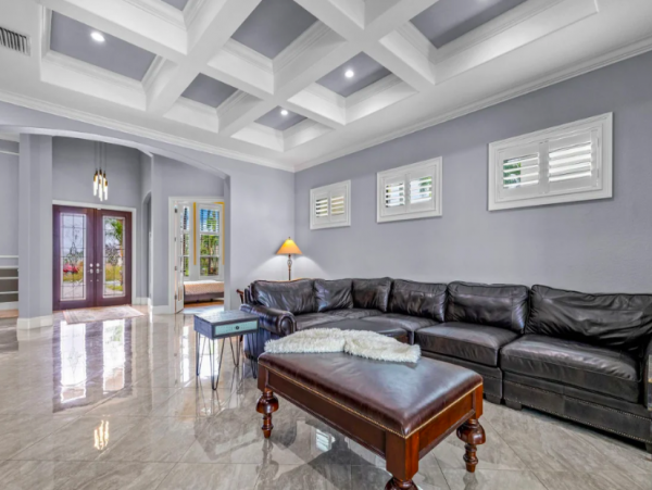 Four bedroomHome directly on the Caloosahatchee River