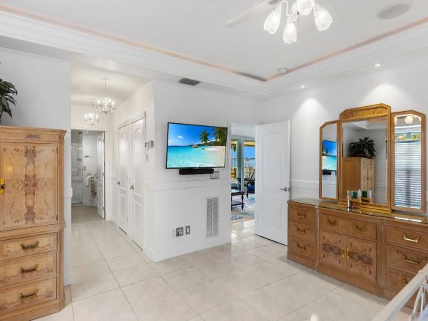 River Front Four Bedroom Home With Private Pool