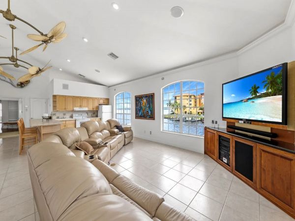 River Front Four Bedroom Home With Private Pool