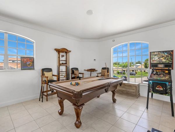 River Front Four Bedroom Home With Private Pool