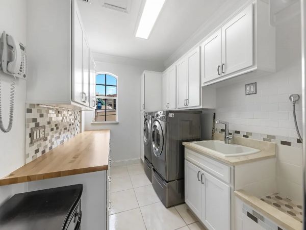 River Front Four Bedroom Home With Private Pool