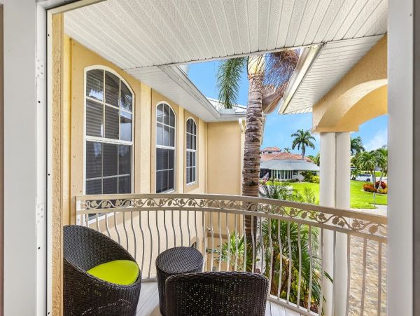 River Front Four Bedroom Home With Private Pool