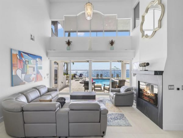 River Front Four Bedroom Home With Private Pool